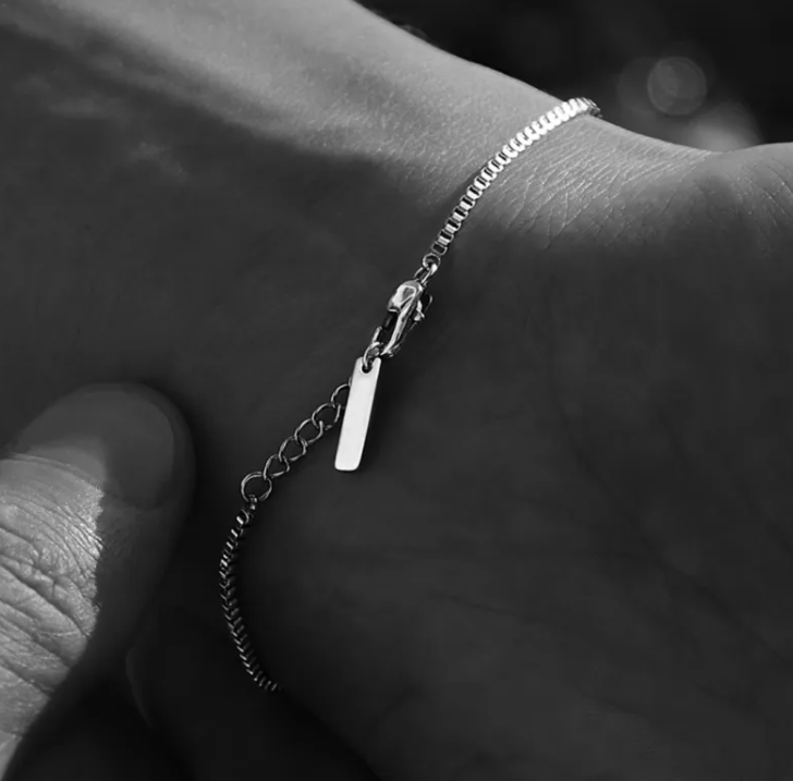 AZZUN Cube Bracelet